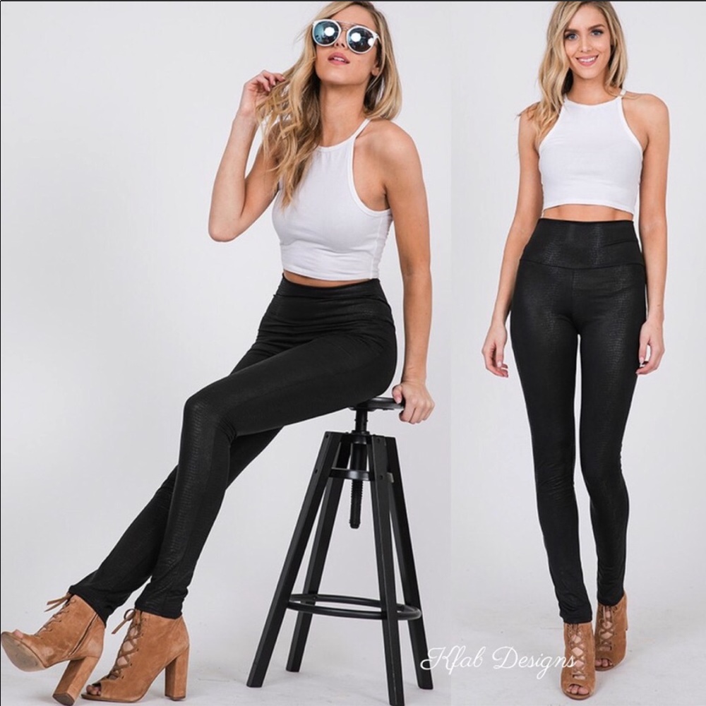 ❤️ LAST! High Waist Textured Snakeskin PU Leggings! - Picture 4 of 8